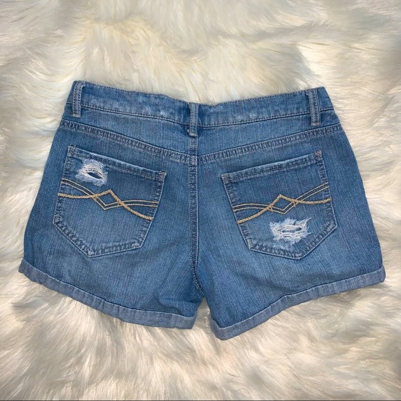 Mudd Ripped Jean Short - Picture 2 of 3